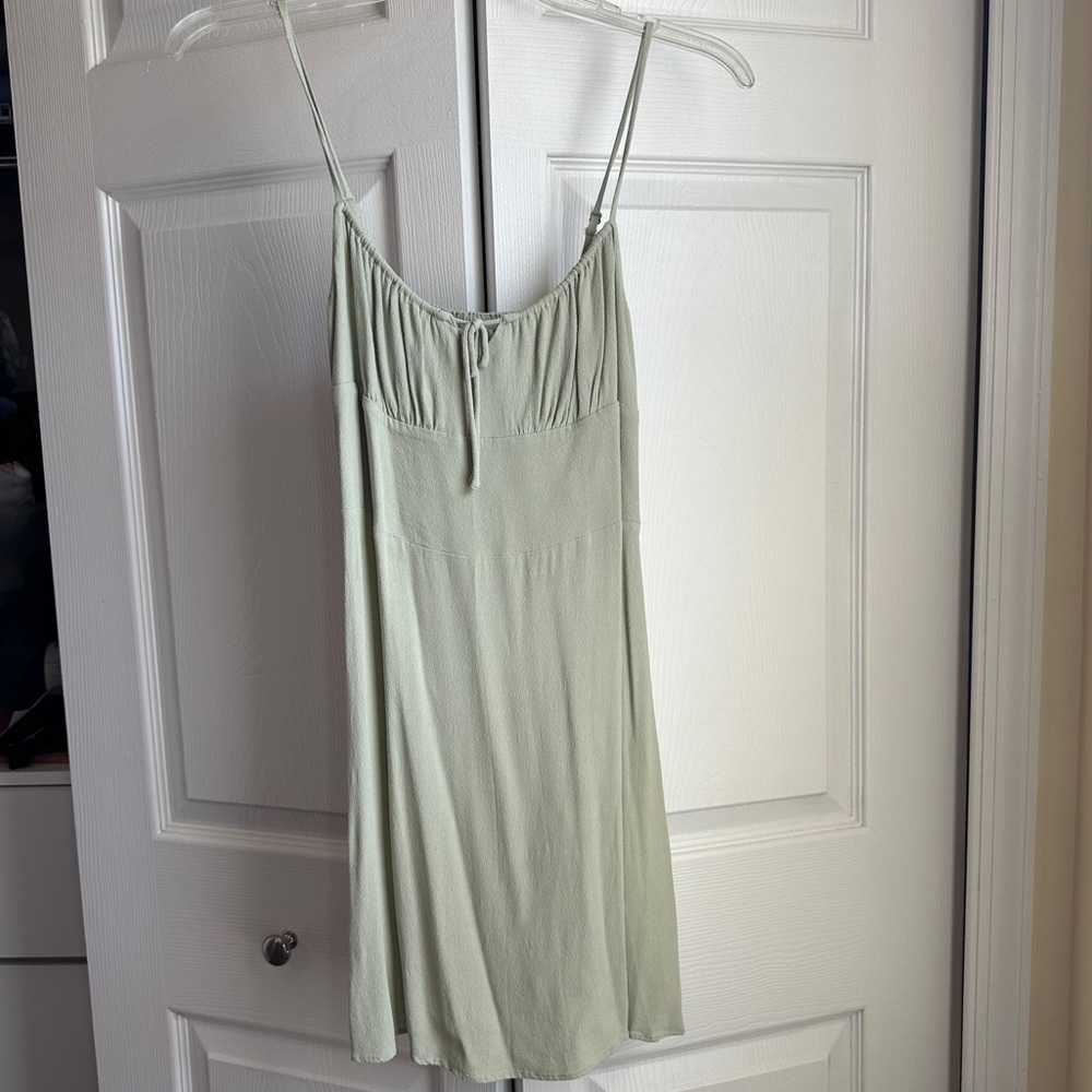Aritzia Wilfred Bellow Mini Dress Sage Green Size 4